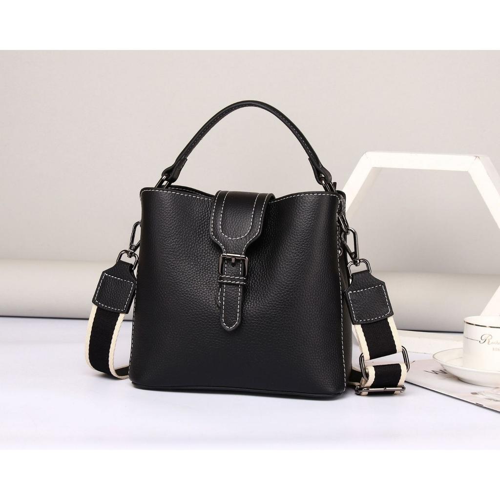 Cowhide Women's Bag Single Shoulder Crossbody Women's Bag Bucket Bag Design Fashionable Large Capacity