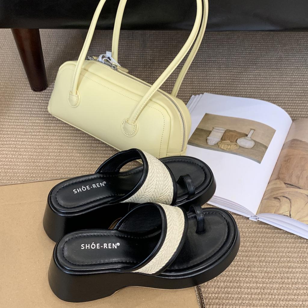 Fashion Slippers Casual Rubber Flip Flops Beach Shoes Platform Slides Luxury Hawaiian Sabot Summer Fashion Rubber Flip Flops House Slipp