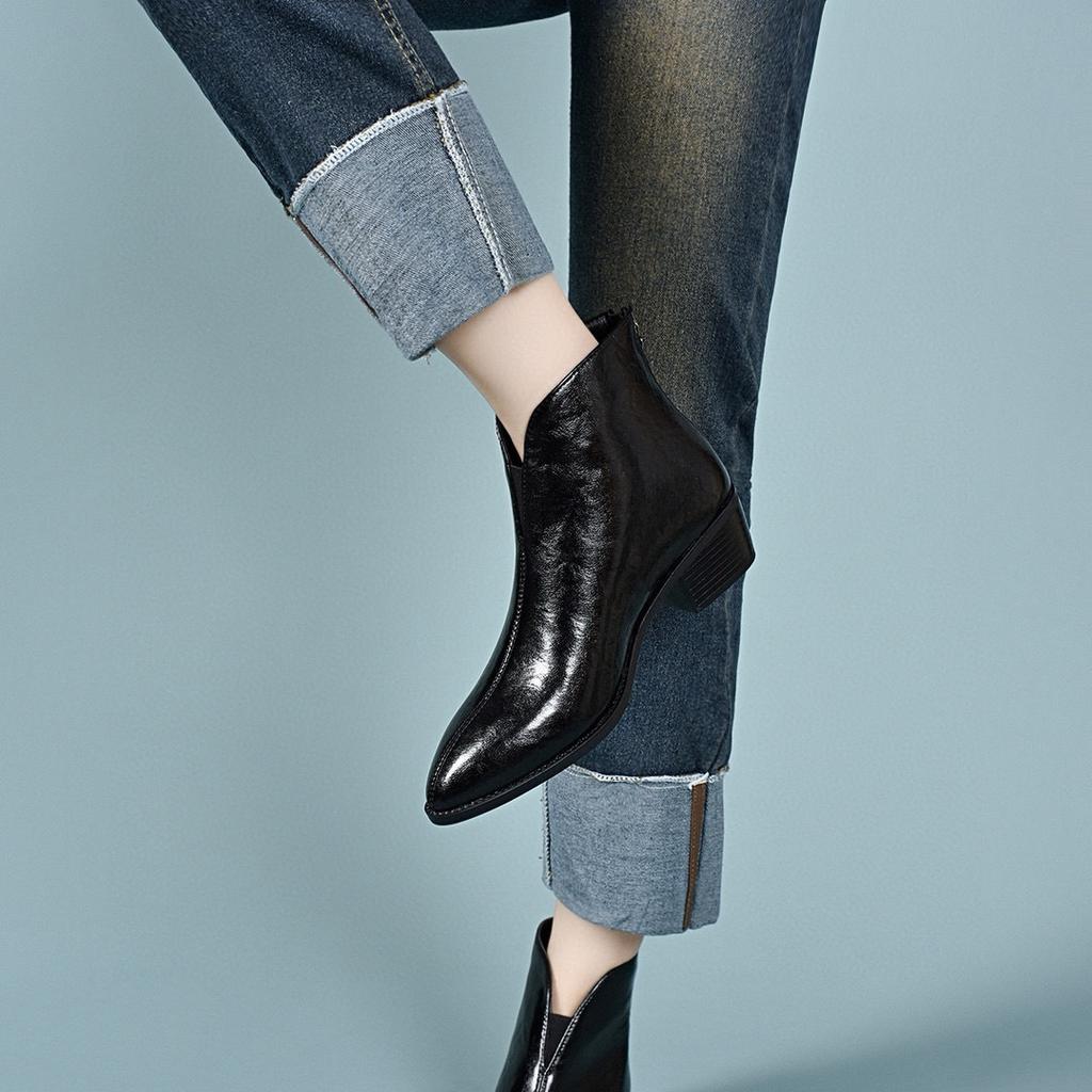 Pointed short boots women's autumn and winter new retro low-heeled rear zipper leather boots simple and thin women's cotton boots