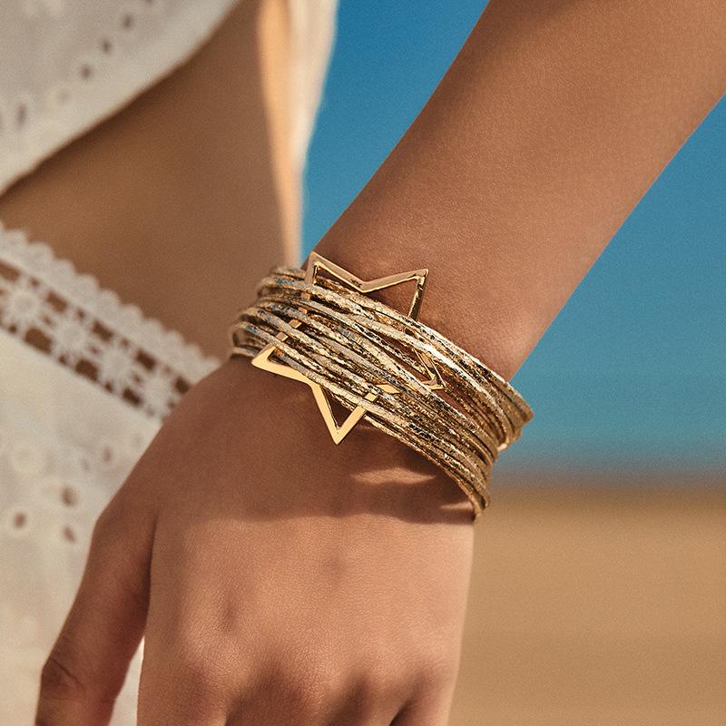 

Vintage five-pointed star multi-layer magnetic clasp bracelet золотий