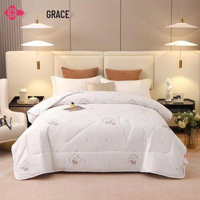 All-Season Lightweight Quilt