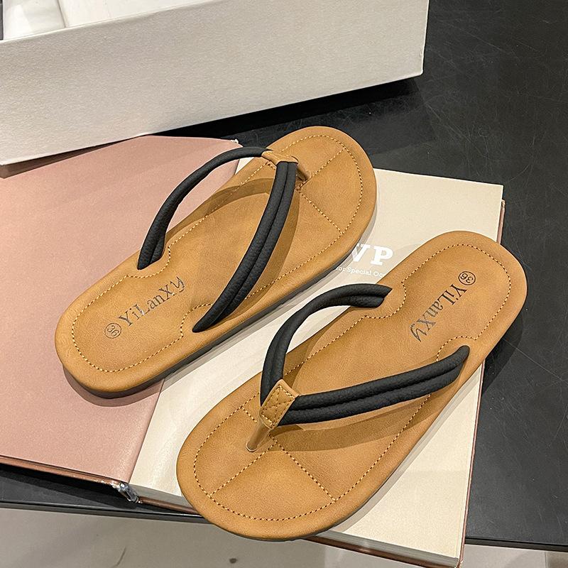 New Sandals Large Size Slippers Women's Niche Flat Bottom High-end Sandals Toe Flip-flops Women