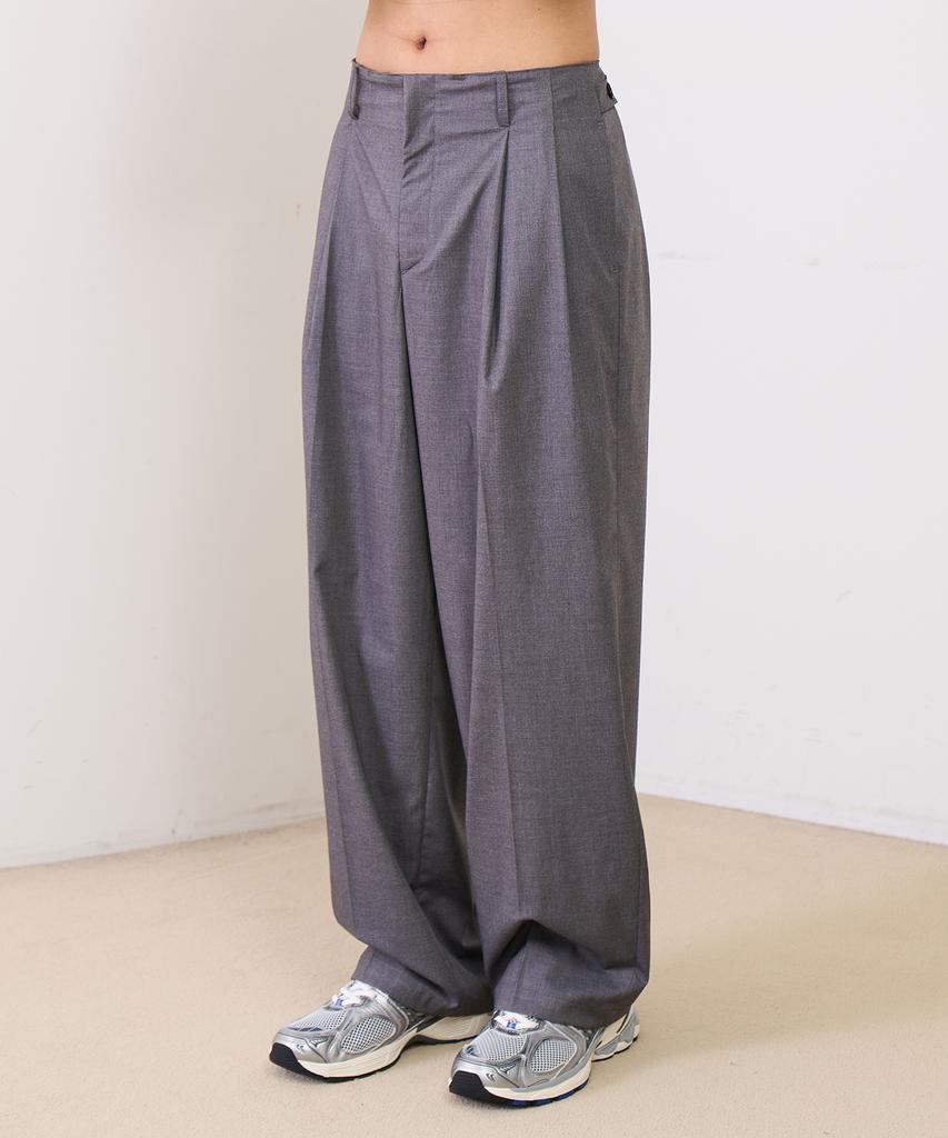 PRAIRIE Essential Double-Pleat Wide Slacks (Gray)