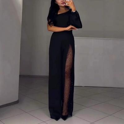 Combinaison pour femme à épaule asymétrique et fente haute