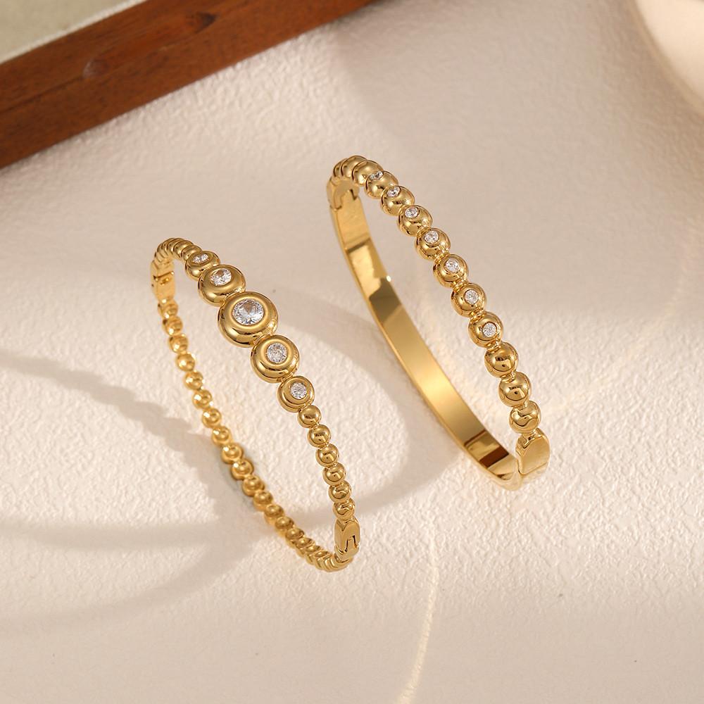 Stainless Steel Diamondinlaid Bracelet For Women With Geometric Design Stylish Summer Accessory