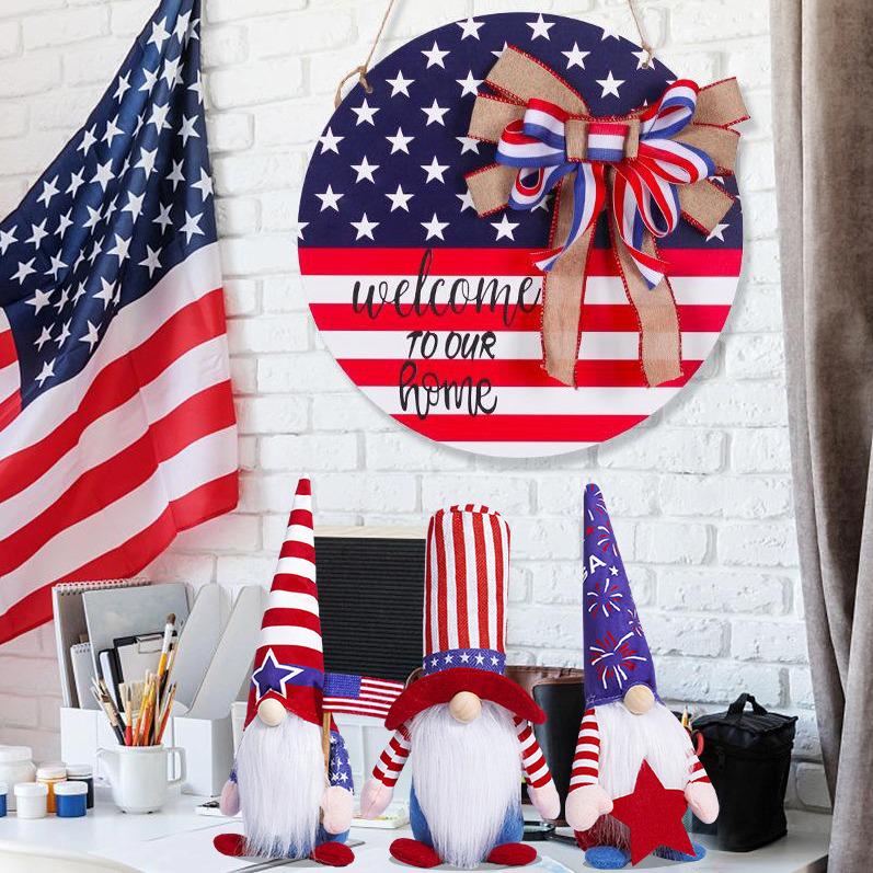 American Independence Day Gnome Ornaments: Faceless Doll Figurines with Stars & Rudolph.