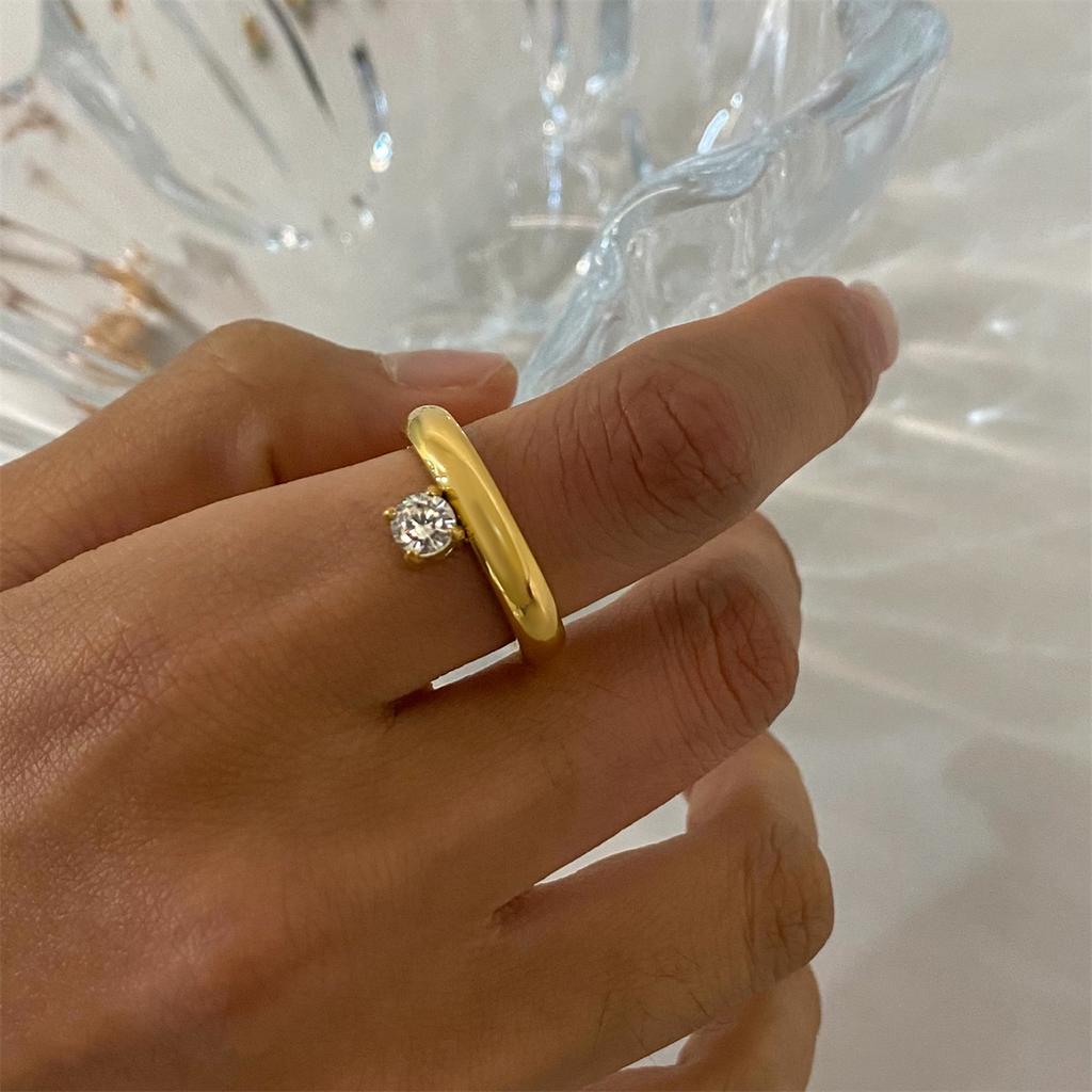 Yori Chic Unique Stainless Steel Cubic Zirconia Ring Water Resistant 18K PVD Plated Simple Sleek Metal Fashion Jewelry Bijoux