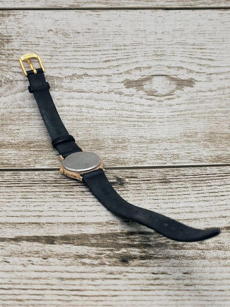 [USED] SEIKO Women's Analog Watch, Gold, Black Leather, Working Condition