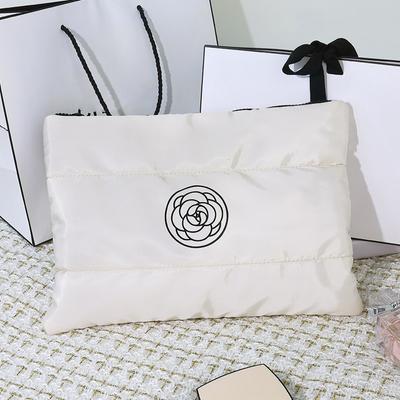 Small Fragrance Hand Makeup Bag Large Capacity Advanced Sense Portable Storage Bag Travel Toiletry Bag