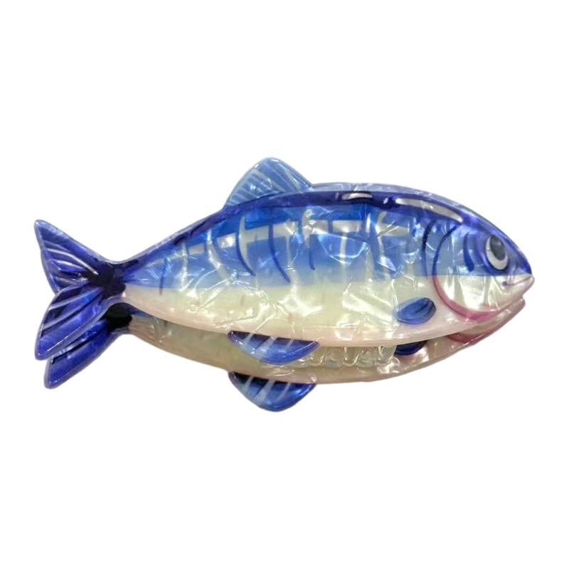 Stilvolle Acryl Haarspange in Fischform für Frauen Realistisches Meereskreatur-Design Haarschmuck für Partys und den täglichen Gebrauch