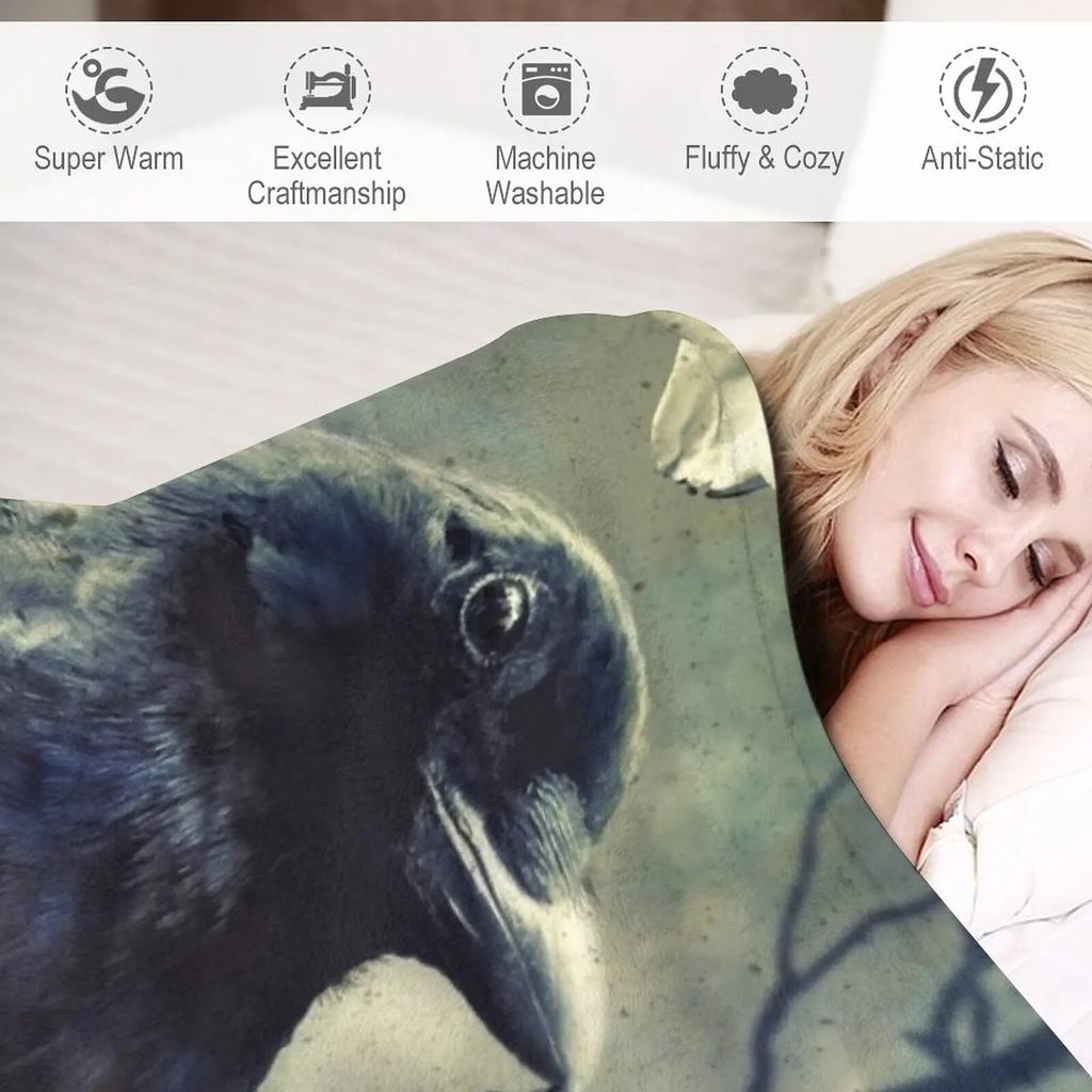 Gifts From Time – Überwurfdecke „Rabe in Teetasse“, flauschige Decken, große zottelige Decke