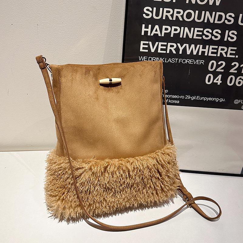 Tassel fluff bucket bag women's bag suede underarm bag lamb fluff commuter shoulder messenger bag