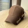 2026New trendy American-style hard-brim baseball cap for women, wide-brim sun-shading cap for men, versatile and casual, makes the face look smaller