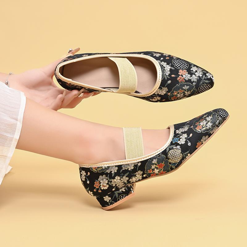 Fashion National Style Embroidered Mary Jane Shoes Women's 2025 Spring New Soft-soled Chinese Flat Single Shoes