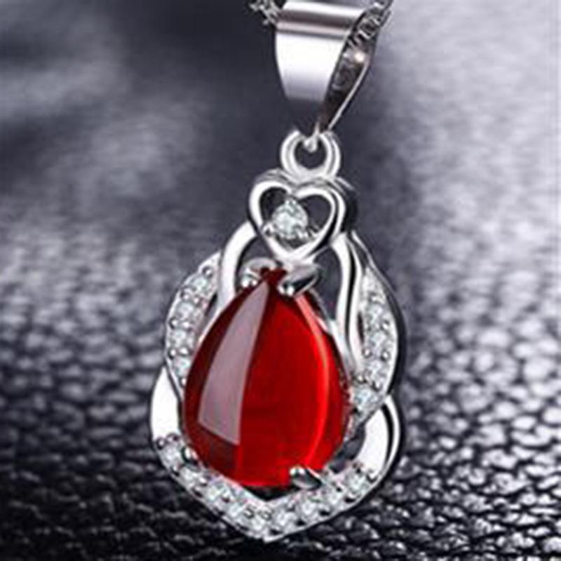 Elegant Copper-Plated Silver Necklace with Imitation Agate Teardrop Pendant and Fashionable Clavicle Chain