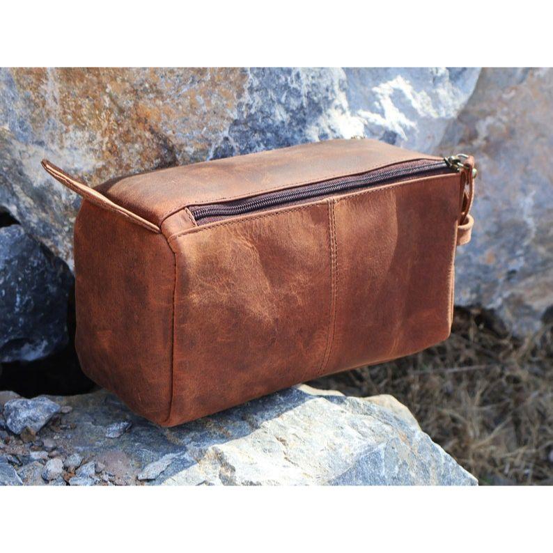 

Персонализированная сумка для туалетных принадлежностей из кожи буйвола, подарки для жениха для него, Dopp Kit, кожаная сумка для бритья, подарок на годовщину свадьбы, подарок на день матери