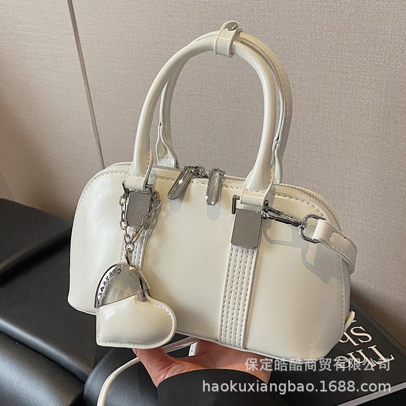 Korean Version Niche Design Simple and Versatile Portable Commuter Bag Women's 2025 Spring New Fashion Casual Messenger Bag