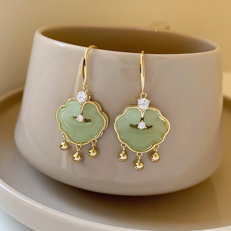 New Chinese design earrings Ruyi lock ear buckle women, personalized versatile national style earrings earrings