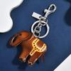 Handgefertigter Leder-Tier-Schlüsselanhänger, Koala Elefant Stil Taschenanhänger, Vintage pflanzlich gegerbte Leder Schmuck Accessoires