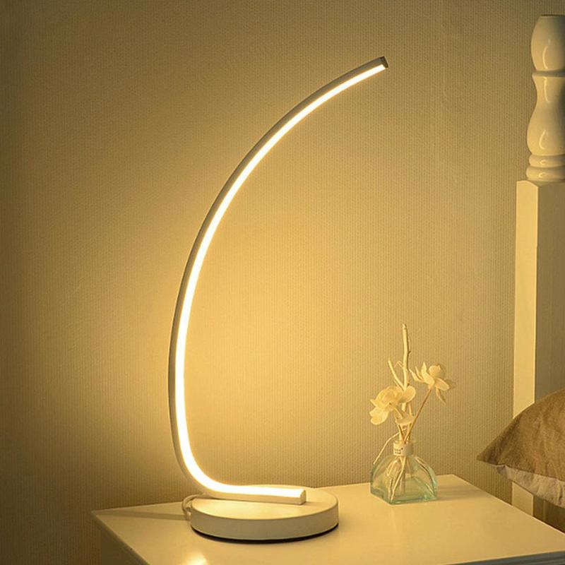 Spiral Nordic Spiral Shase Curve Shape Design Table Lamp Metal Acrylic LED