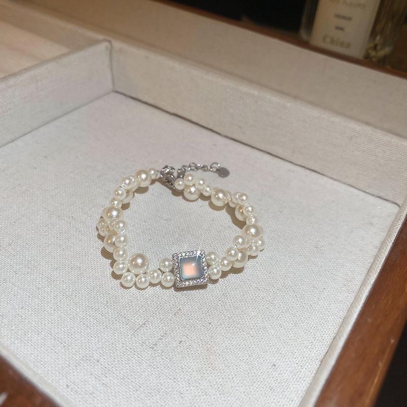 Retro Geometrický Náramek ze Sladkovodních Perel - Módní Pokročilý Design Šperků pro Ženy