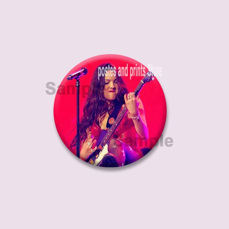 Creative Pop Albums Cover Lapel Pins Handmade Singer Round Brooch on Backpack Hat Jewelry Cosplay Badge Accessory Souvenir Gifts