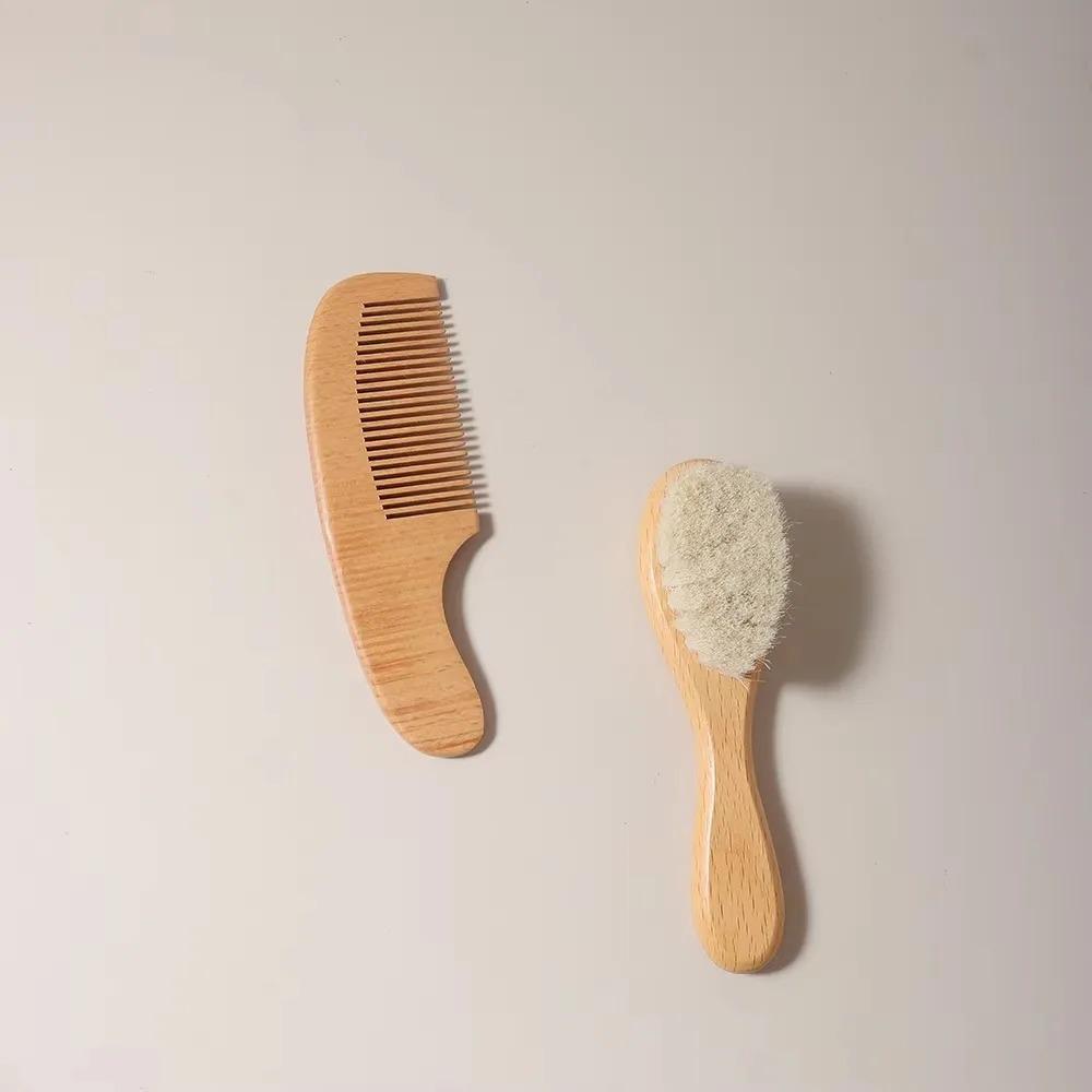 Conjunto de 2 peças de pentes para bebês, escova de cabelo para cuidados com o bebê, pente de lã macia de faia, massageador para recém-nascidos, chá de bebê e presente, calmante para cabelos de bebês