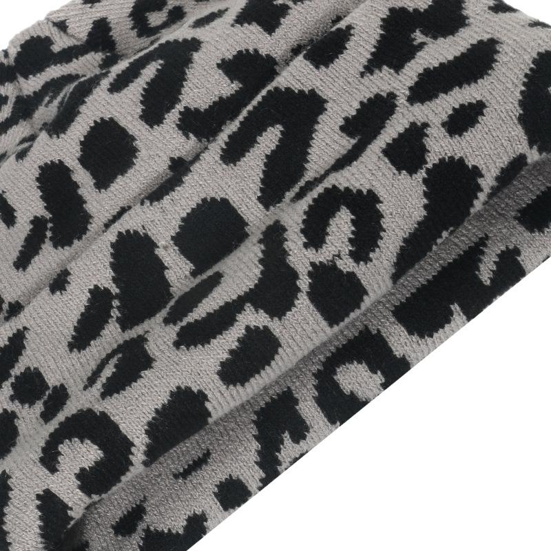 2025 Herbst und Winter Jacquard Acrylwollmütze ins lässig vielseitig Student Skifahren Leopardenmuster Strickmütze Damen Koreanische Version