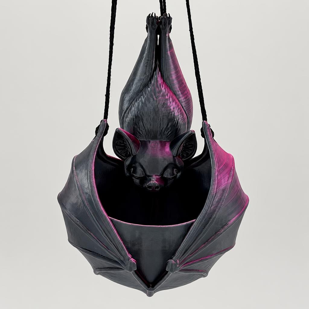 Cute Hanging Bat Flower Pot, Gothic Style Upside-Down Bat Planter, Hanging Planter for Succulents And Climbing Plants