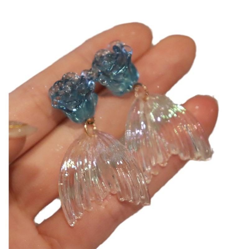 Silver Needle Fishtail Small Fresh Earrings Niche Temperament Design Earrings Fashion Light Luxury High-end Earrings Women