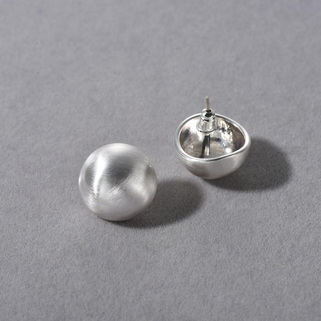 

Metal Copper Plated 18K Real Gold Brushed Matte Ball S925 Silver Needle Stud Earrings Temperament Simple And Versatile Earrings