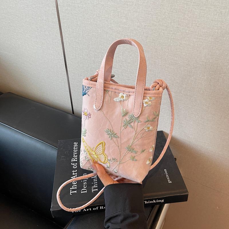 Tote bag women's new summer fashion embroidered shoulder bag casual work commuter bag