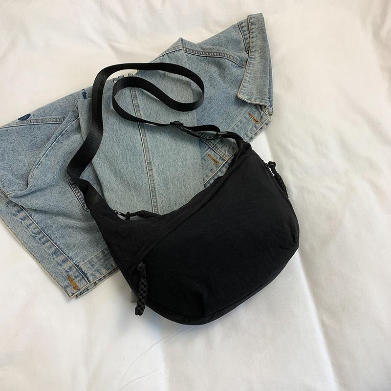 Versatile Sling Tote Bag For Women Trendy Nylon Crossbody Bag For Daily Outfits