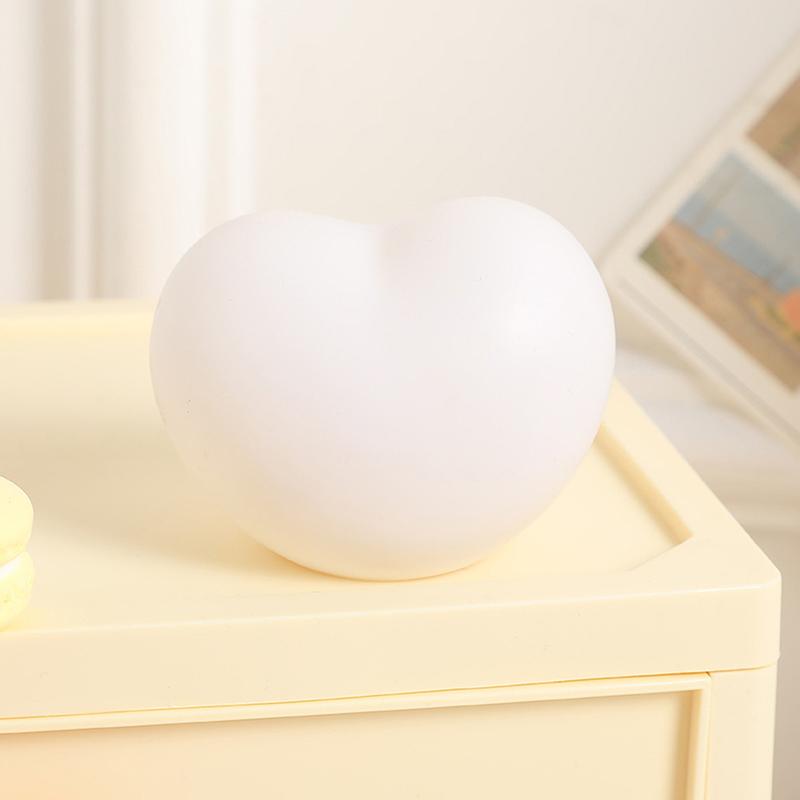 1 stk Søt Hjerte Nattlys Vinyl LED Sovelampe Nattbordslampe Touch Barnerom Nattlys For Barnerom Gratulerer med dagen Gave