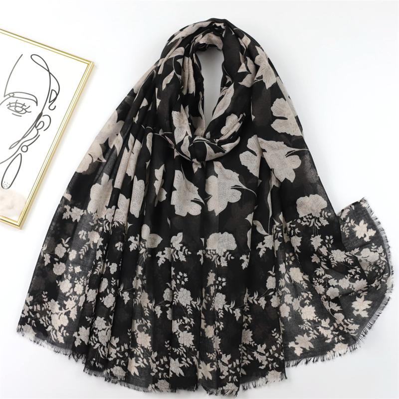 Spain Lovely Poppy Floral Tassel Viscose Shawl Scarf Lady High Quality Wrap Thin Headband Bufandas Muslim Hijab Sjaal 180*90Cm