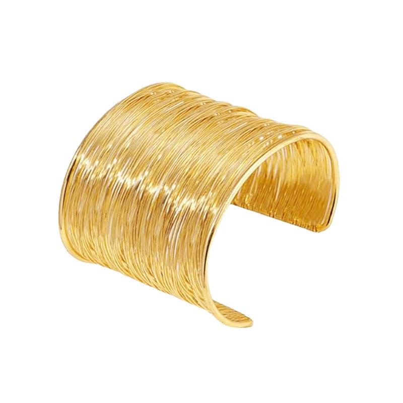 European and American Fashion Jewelry Set: Exaggerated Glossy Metal Hollow Floral Bracelet