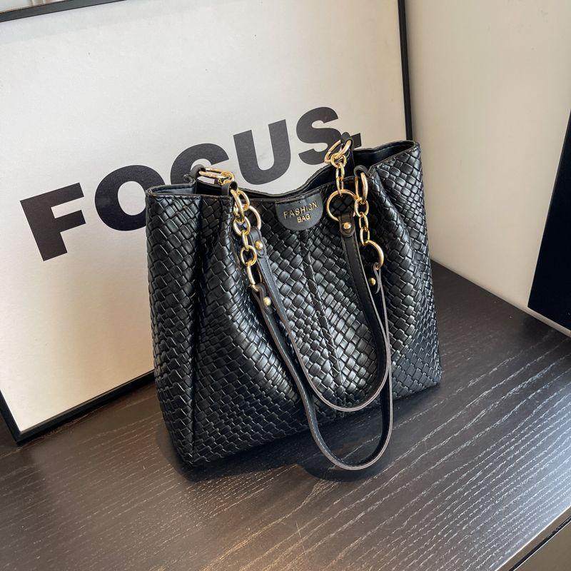 

Korean Retro Casual Large Capacity Woven Tote Bag for Women - Versatile Shoulder Bag 2026