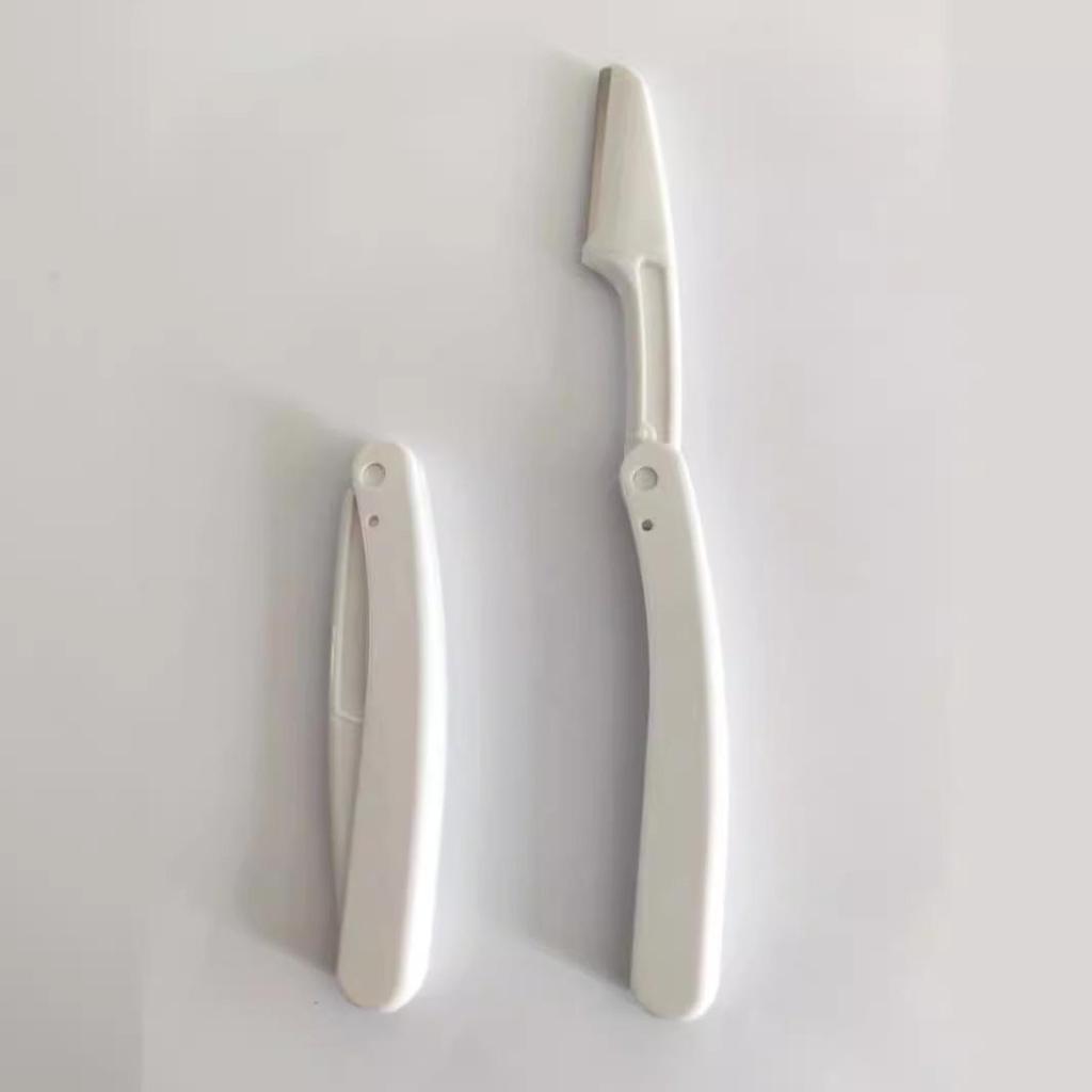 Compact Eyebrow Trimmer with Safety Guard – Ideal for Beginners