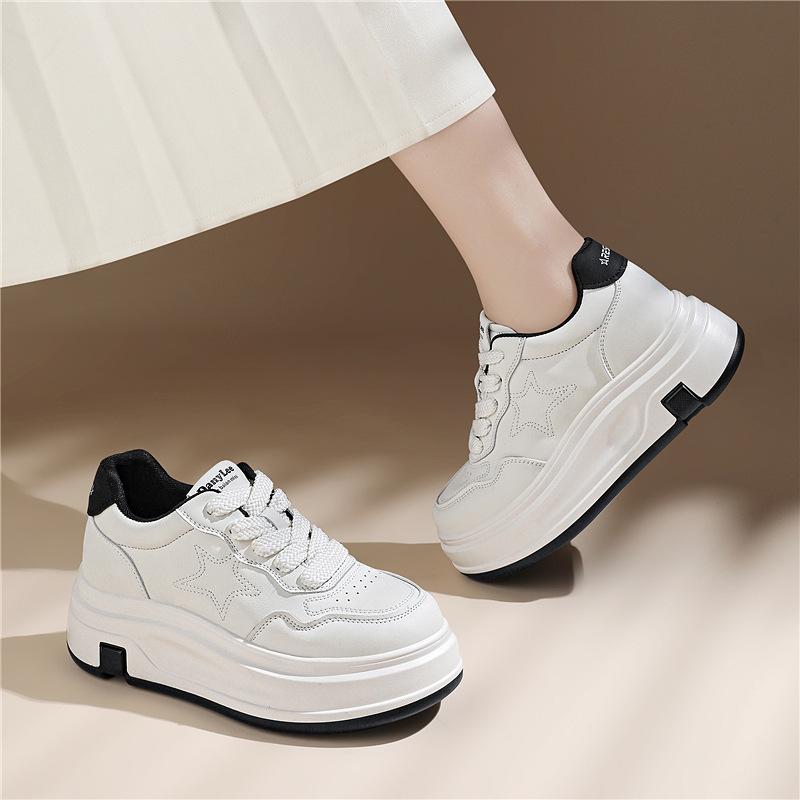 Small thick baseplate shoes girls little white shoes spring and summer new soft-soled sports casual shoes