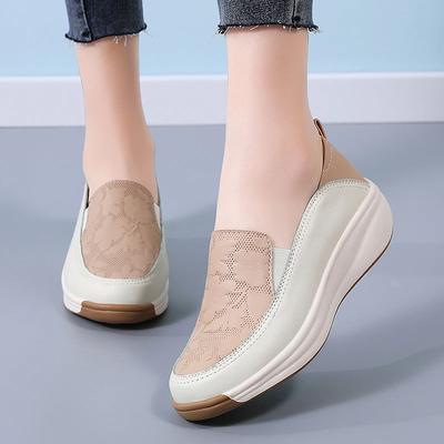2024 Hot Seller New Woman's Casual Shoes Leather Hollow Flat Shoes Loafers Slip On Ladies Breathable Women Platform Sneakers