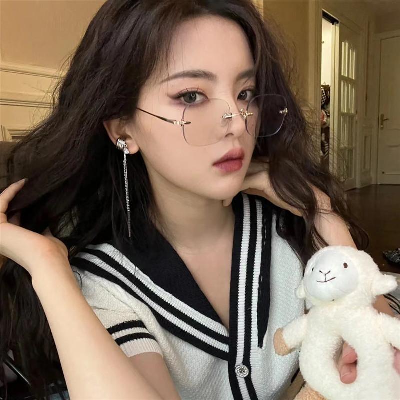 Yang Chaoyue With Rimless Glasses, Abstinence, Sven Scum Atmosphere, Square Small Frame With Myopia Tide