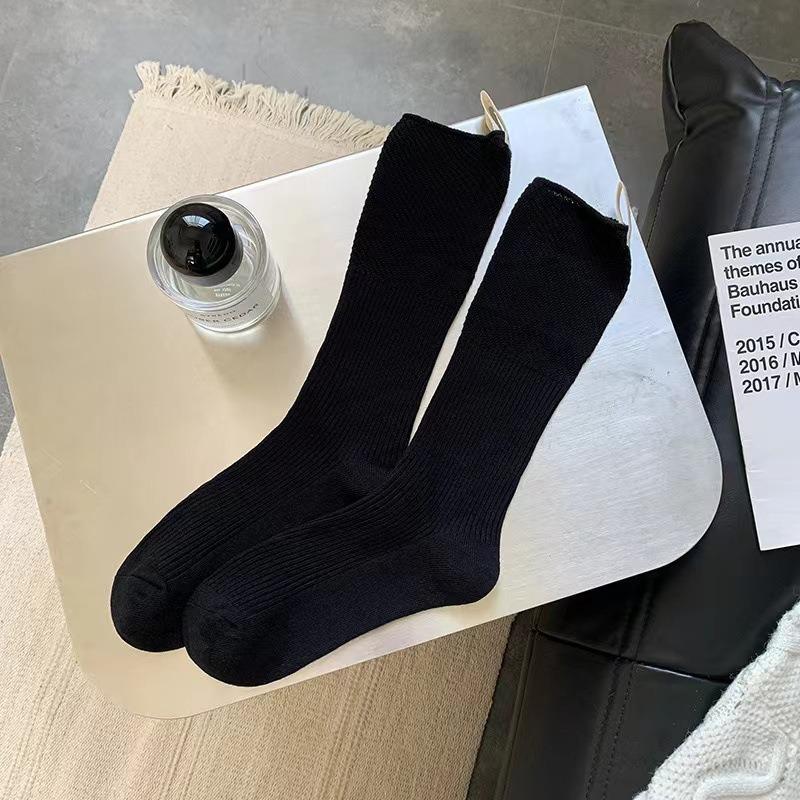 5 Pairs of Women's Solid Color Fashion Versatile Tube Stack Socks