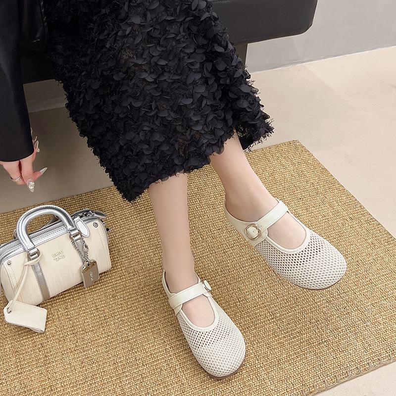 Slippers 2025 women's summer outer wear bag head new casual hollow breathable mesh flat bottom small fragrant wind lazy cool slippers