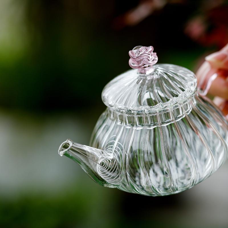 Heat Glass Flower Tea Pot Hand Blown Teapot with Infuser Large Capacity Kettle for Brewing Rose Herbal Loose Leaf Tea