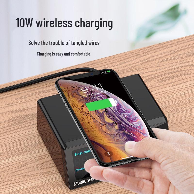 Cross-Border QC3.0 Multi-Port USB & PD20W Wireless Charger with Smart Display