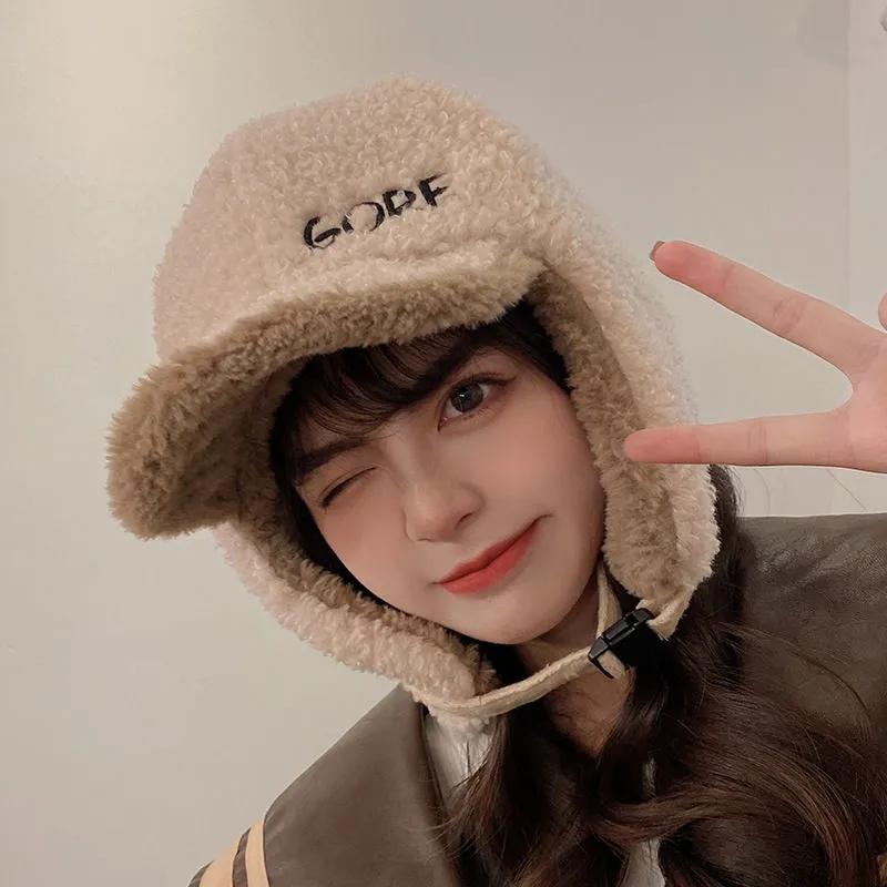 Damen Herbst und Winter verdickte Lammwollmütze im koreanischen Stil, niedlich, Radfahren, kältebeständig, warm, winddicht, Ohrenschützer, Kopfmütze, Buchstaben-Stickerei-Kappe