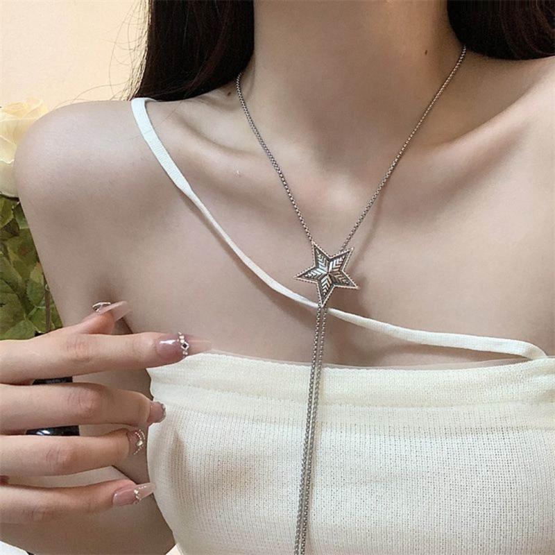 Stylish Alloy Star Necklace Simple Neck Jewelry Pullable Star Necklace Star Pendant Necklace Suitable for Party Daily