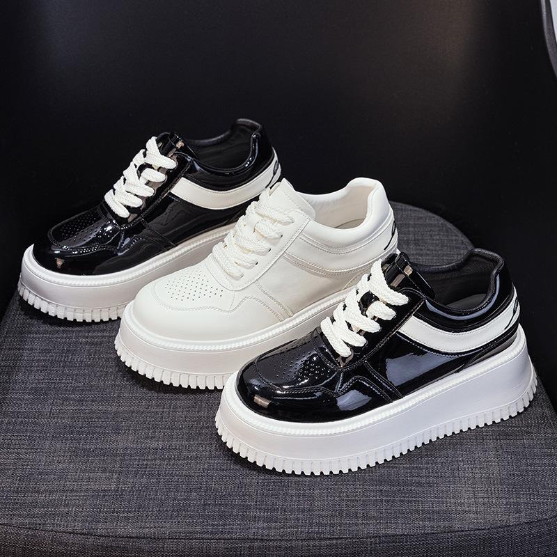 Platform white shoes women's autumn new small height increase versatile muffin shoes casual sports board shoes