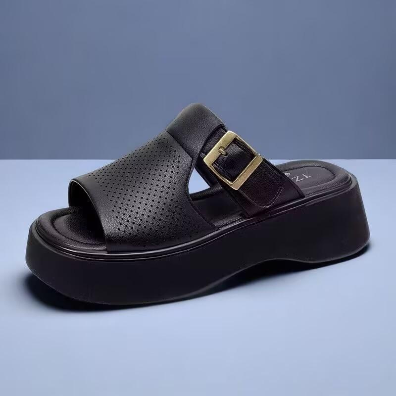 Retro Belt Buckle Soft Bottom Fashionable Outer Wear Cool Slippers Women's 2025 Summer New Thick Bottom Heightening Non-slip One-word Drag