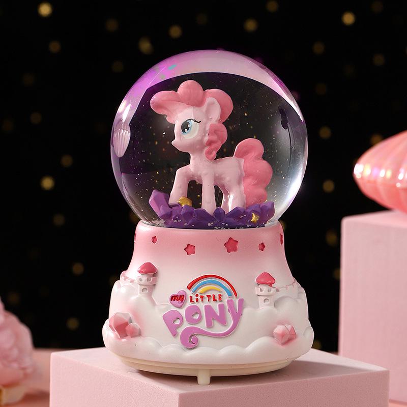 Cartoon Couple Crystal Ball Resin Snow Globe Music Box Toy